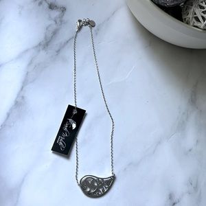 NEW Sarah Mulder silver plated paisley necklace